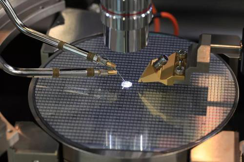 國產光刻機已交貨兩臺 國產光刻機已交貨兩臺